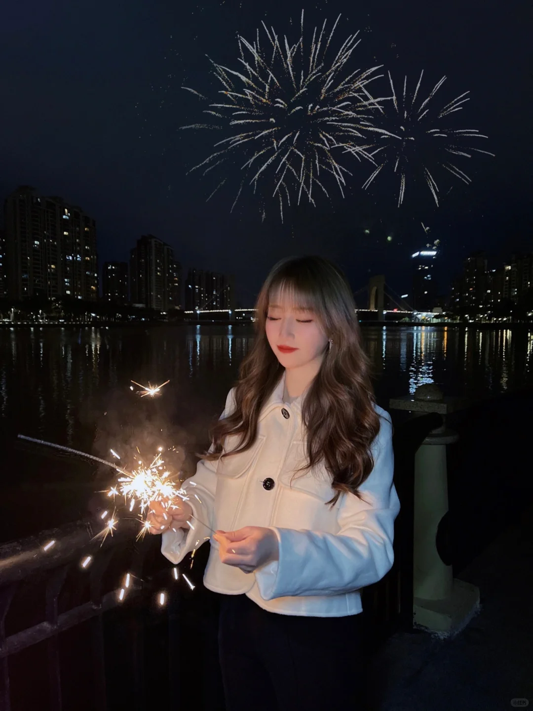 抓住新年小尾巴🎇快去拍一组烟花棒写真吧❗️