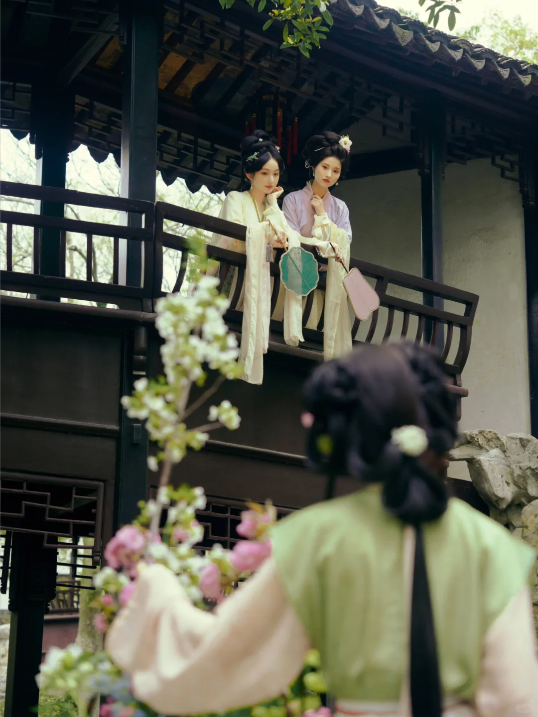 仕女图群像|卖花担上，买得一枝春欲放。