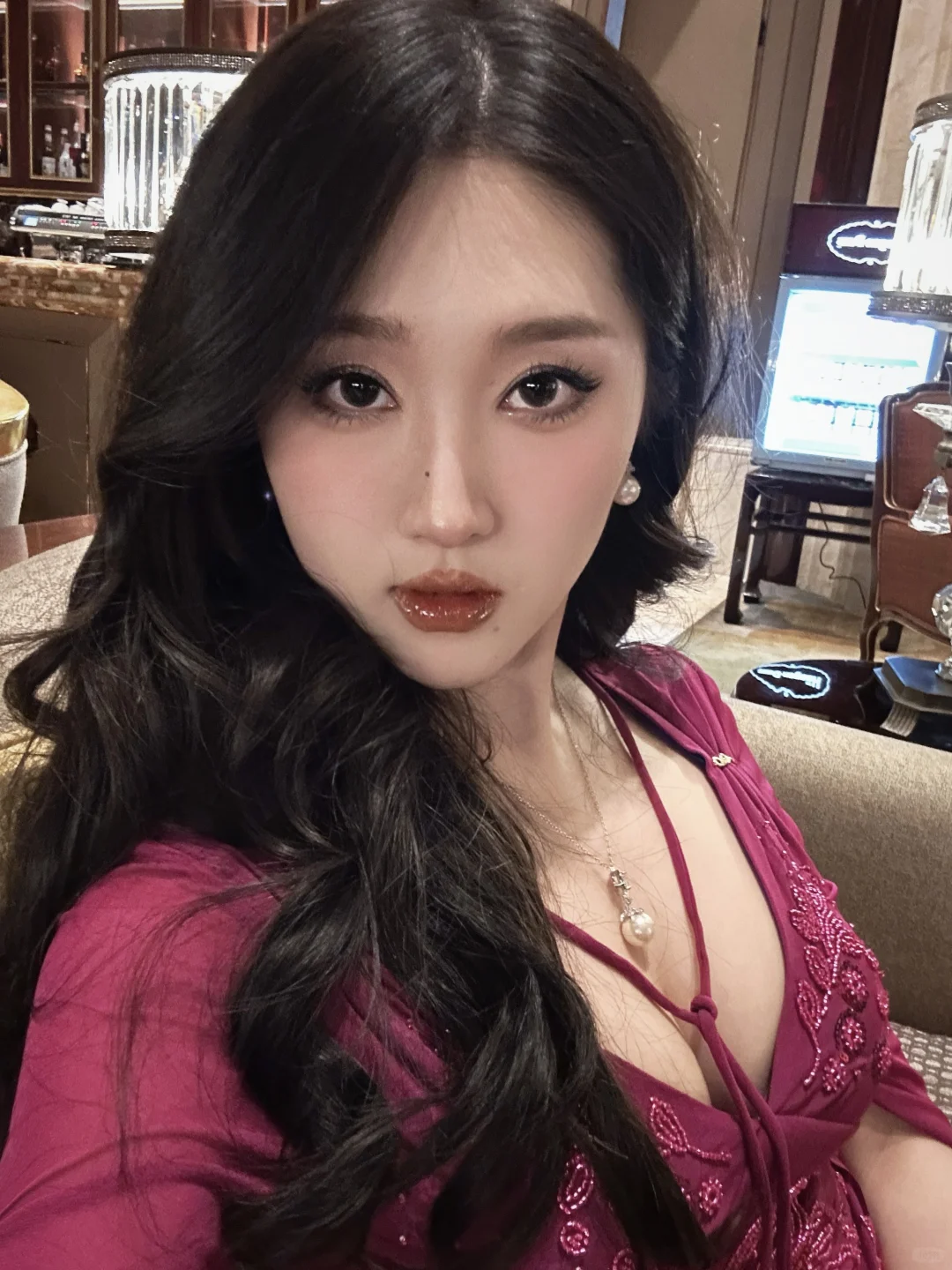 万物俯首尽脚边