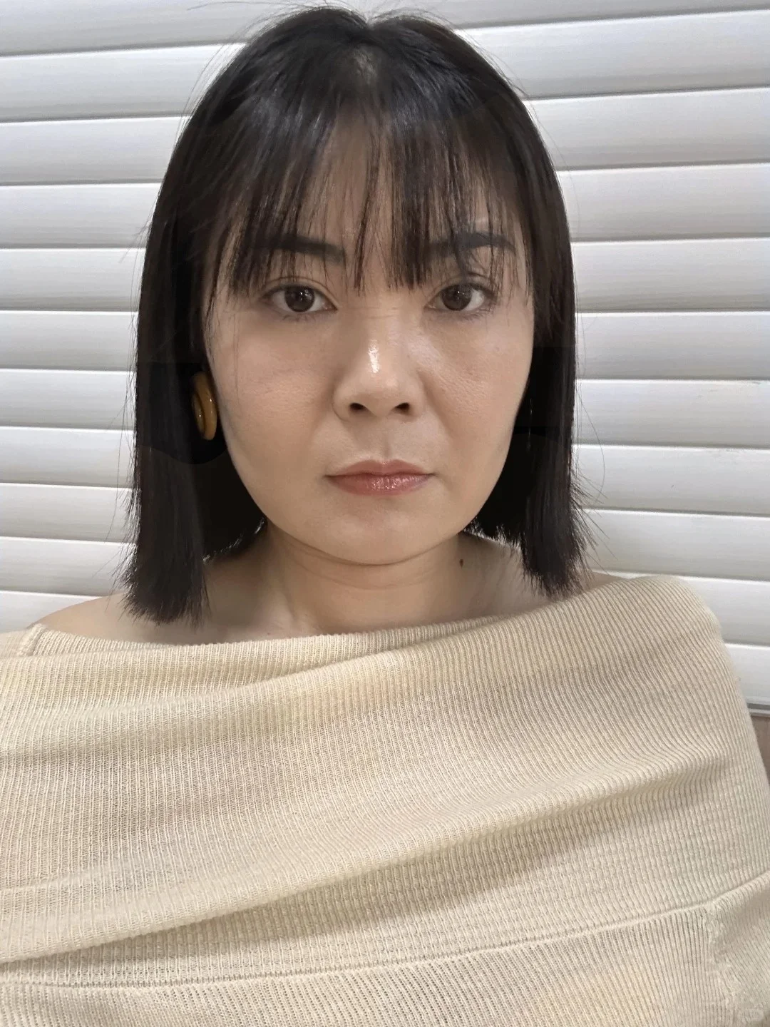 为什么35岁脸都已经垮成这个样子啊啊啊😭