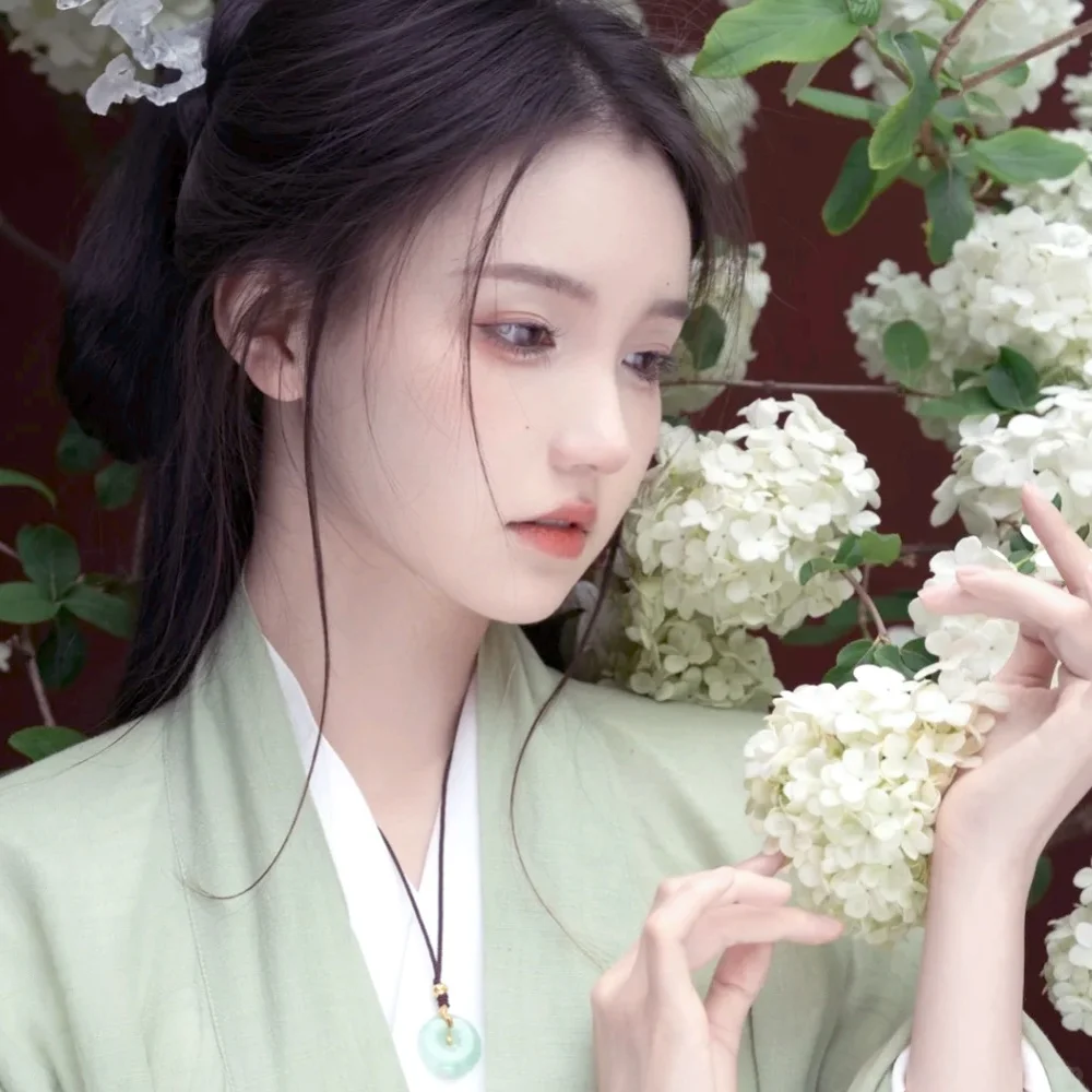 We chat | 古风女生头像❣️