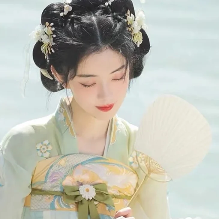 We chat | 古风女生头像❣️