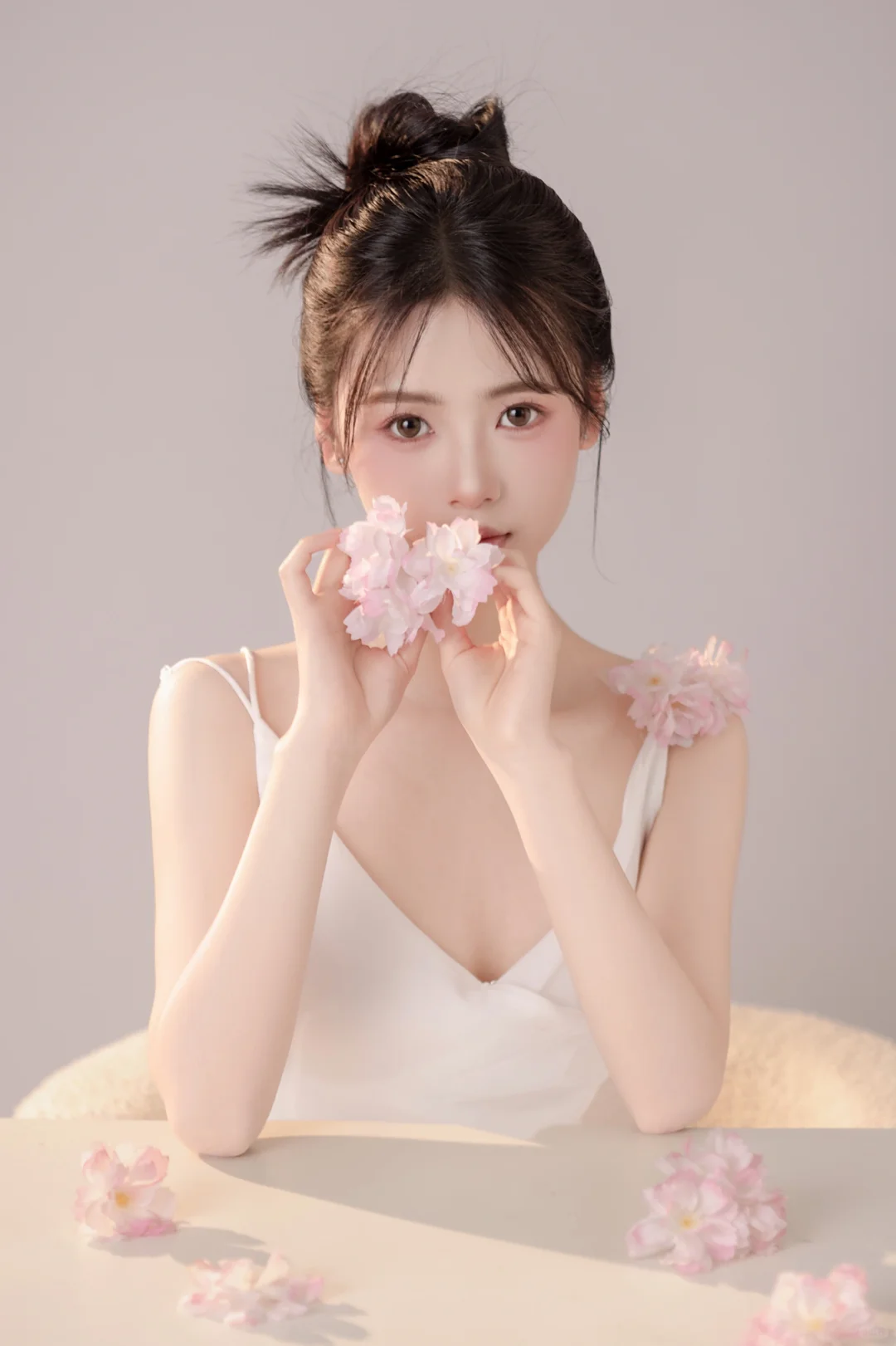 韩系轻氧肖像风～花与纯欲少女