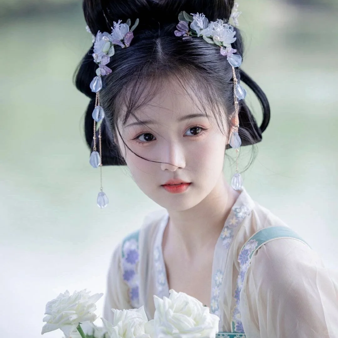 We chat | 古风女生头像❣️