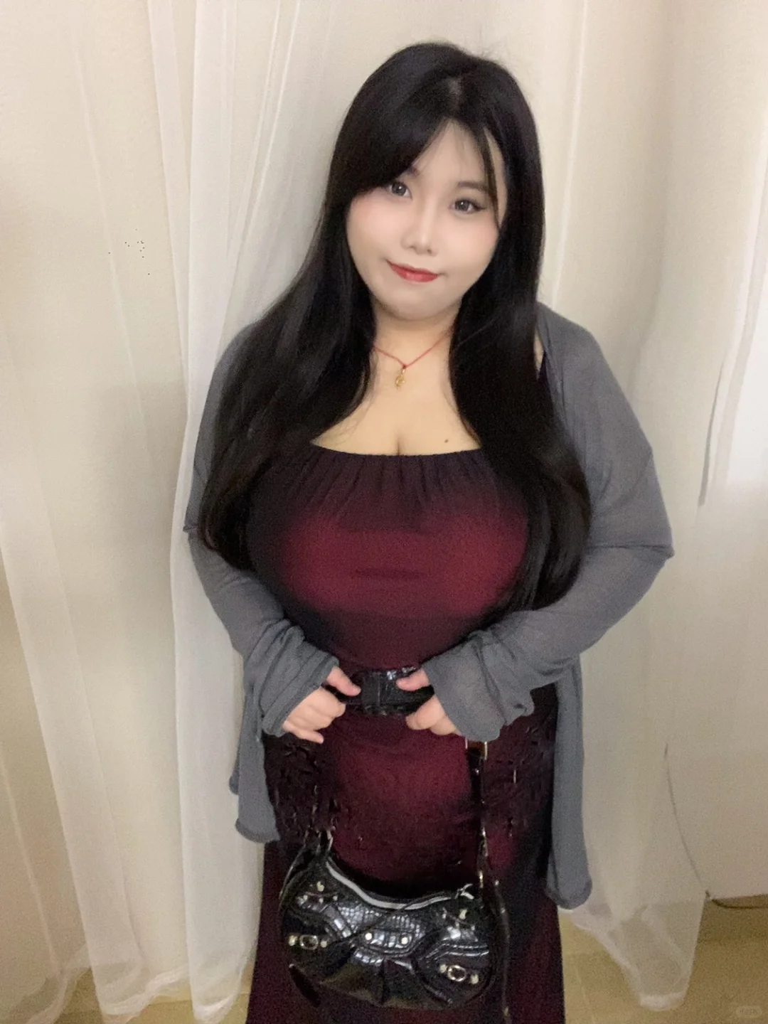 紫啧自有她的风情万种