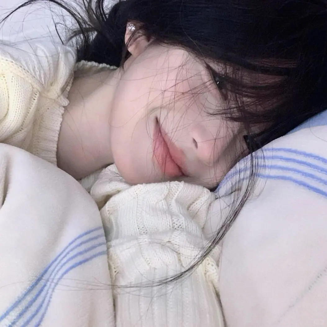 女 头 | 呆郁心事