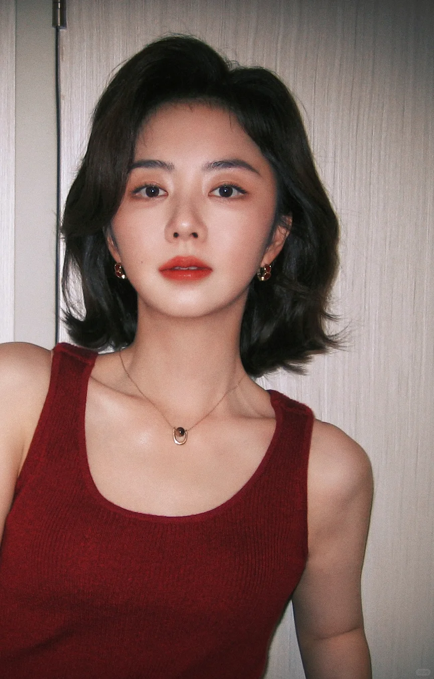 美女的事你少管.jpg