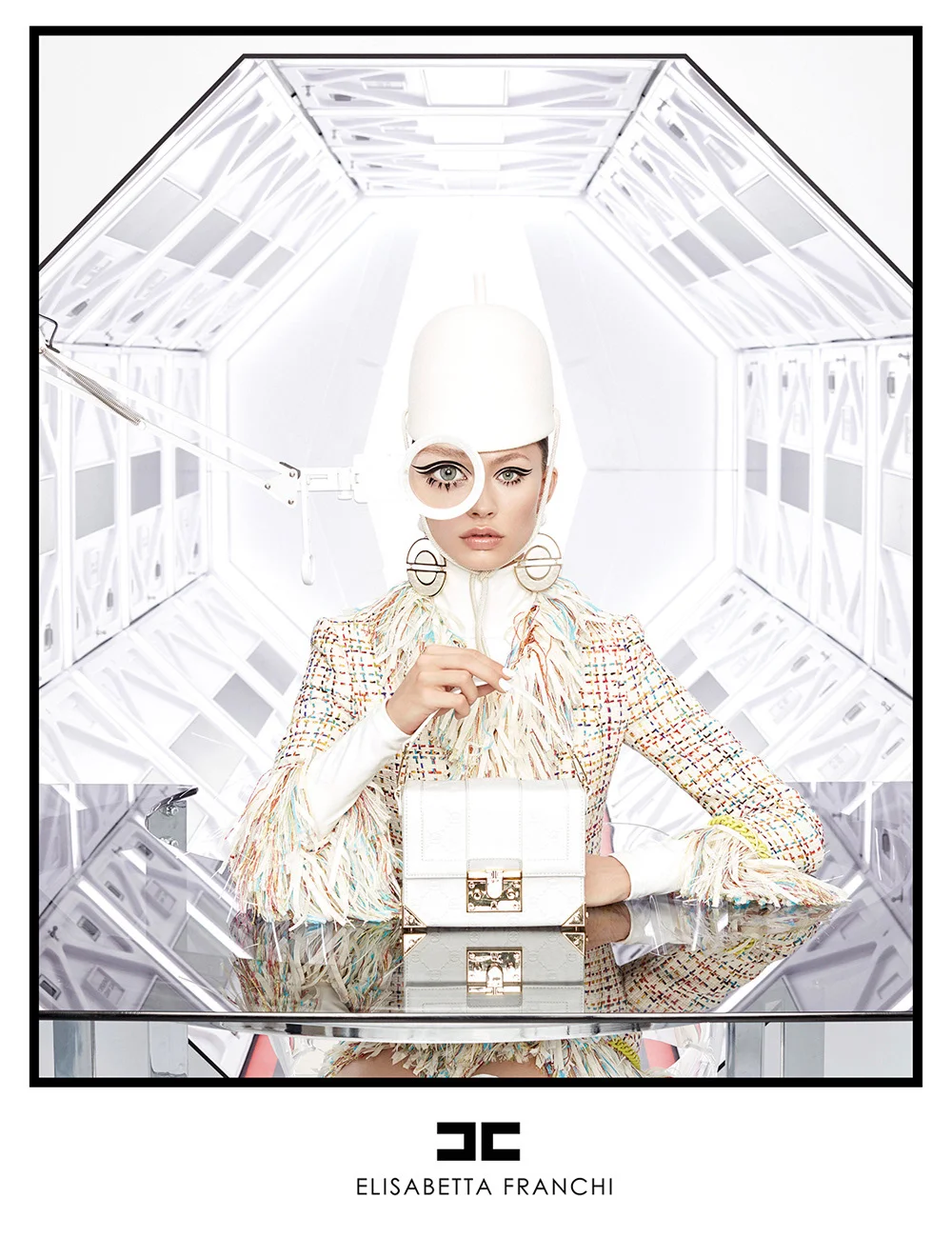 【潮流资讯】真人模特展示，敲时尚…