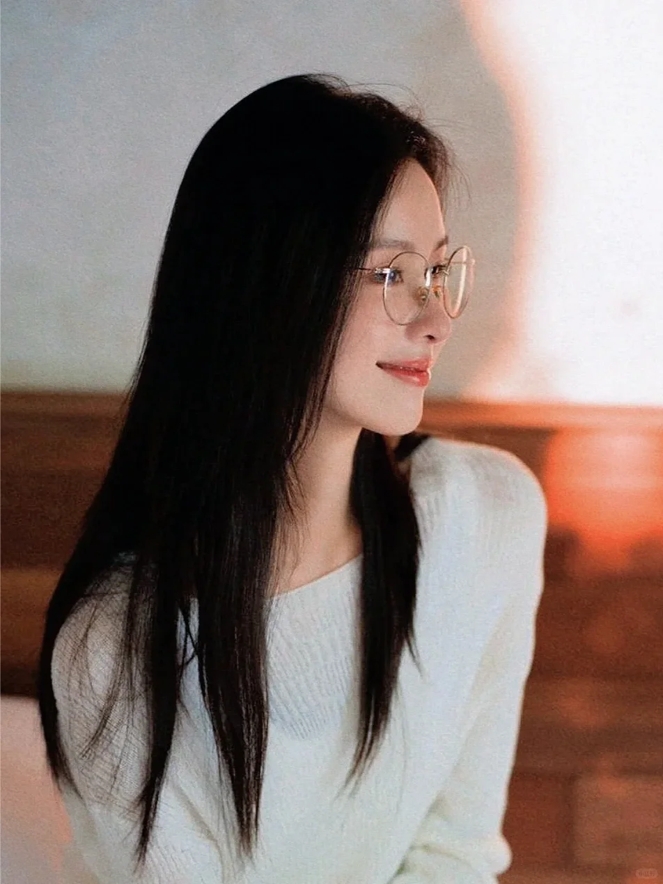 这姐真是内娱独一份的“冷感美人天花板”