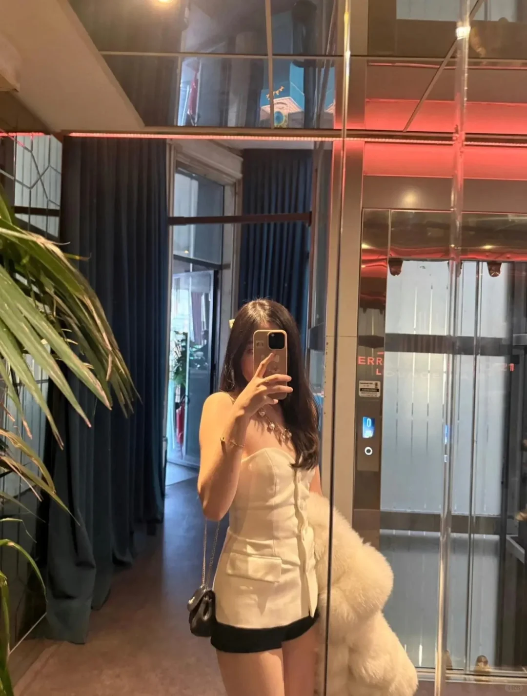 平胸女孩真的能逆袭自然曲线吗？