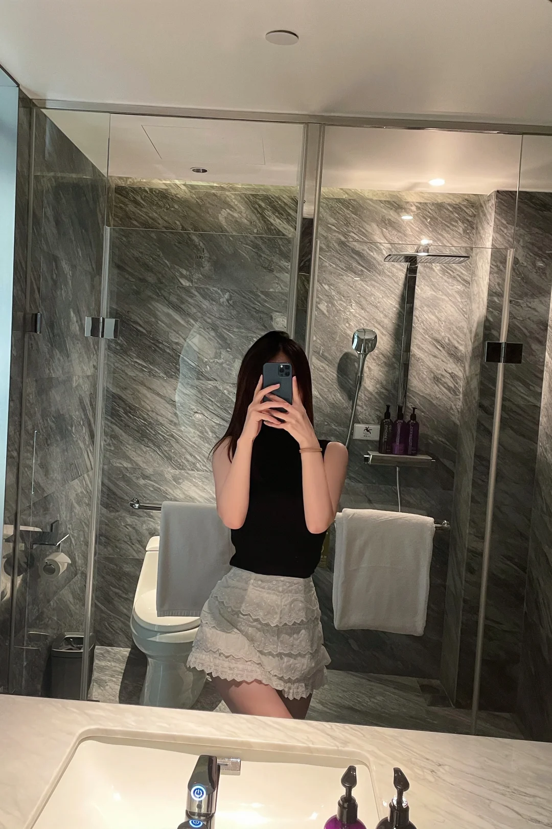 👾