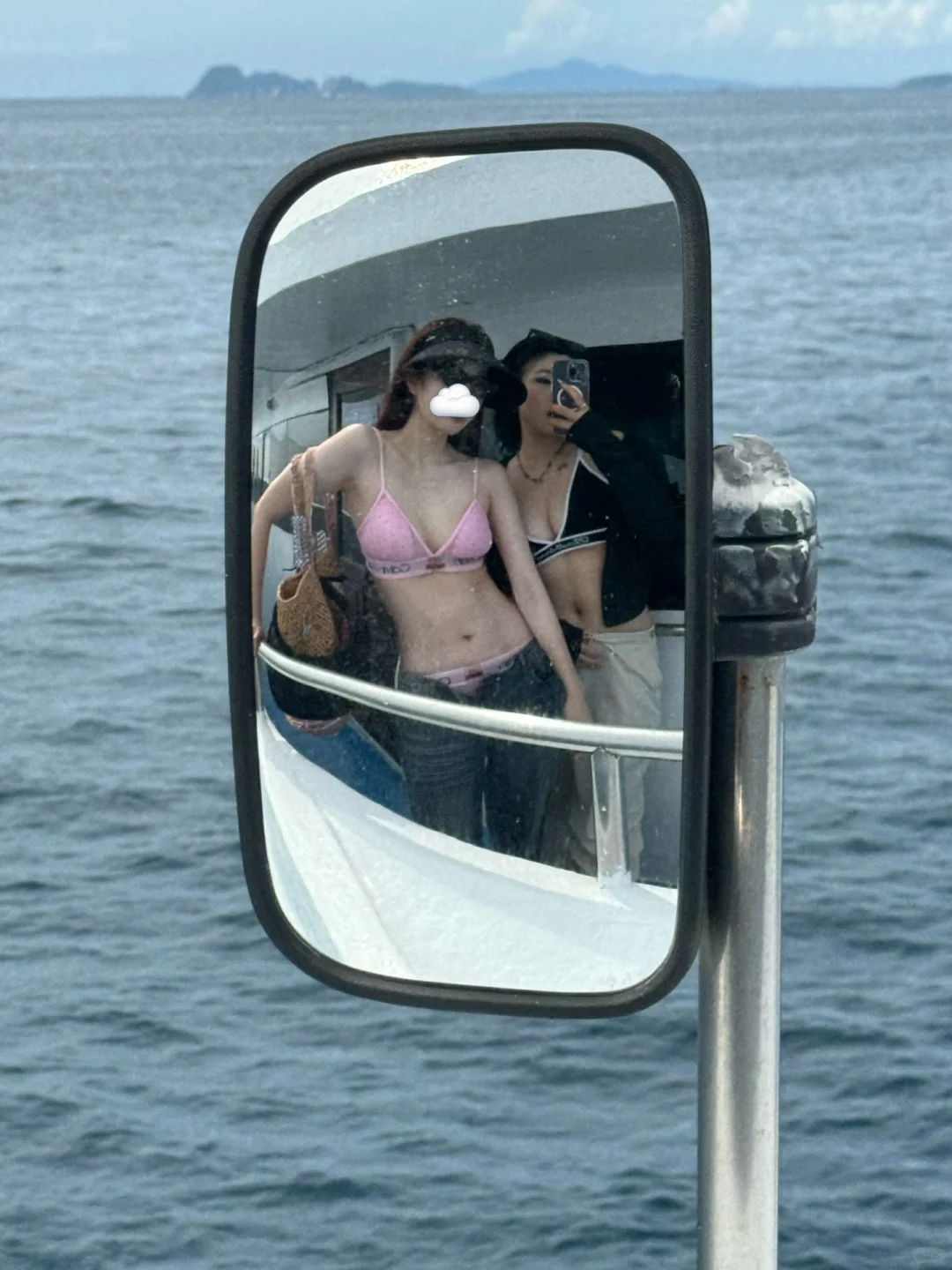 🛥️🌊🛥️