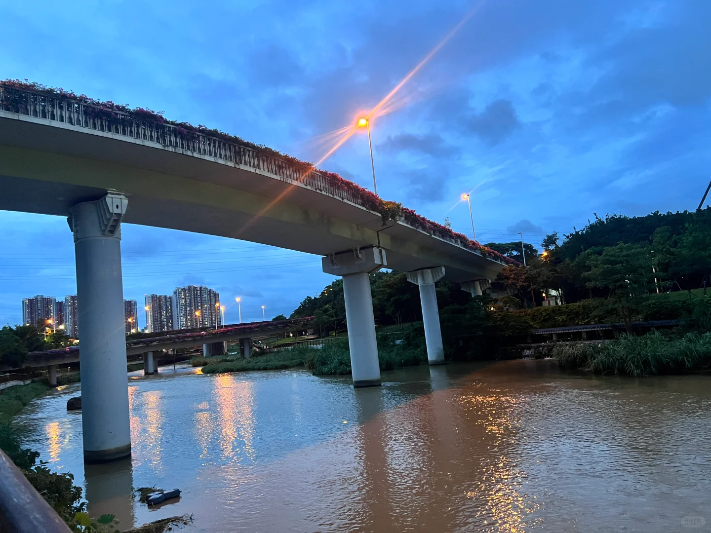 台风天～暴汗～‍♀️‍♀️