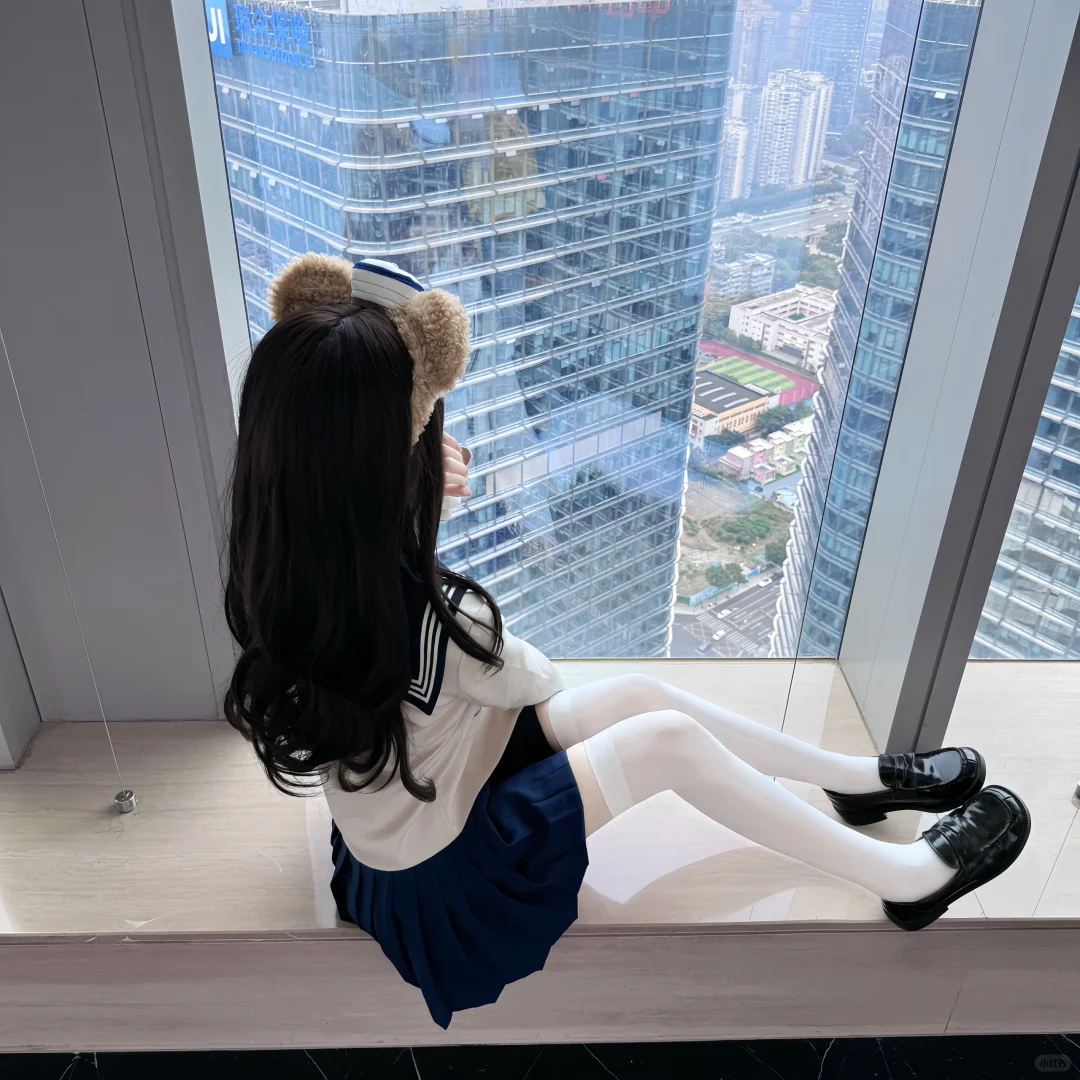 我开始迷信 相信你的掌纹里也有我的命运