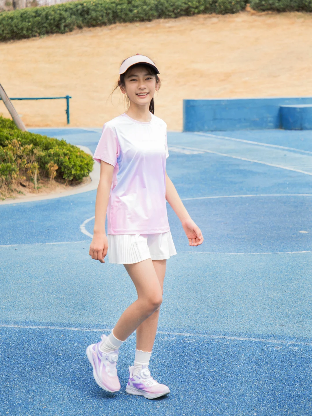 在公园碰到这样的女孩想多看两眼～