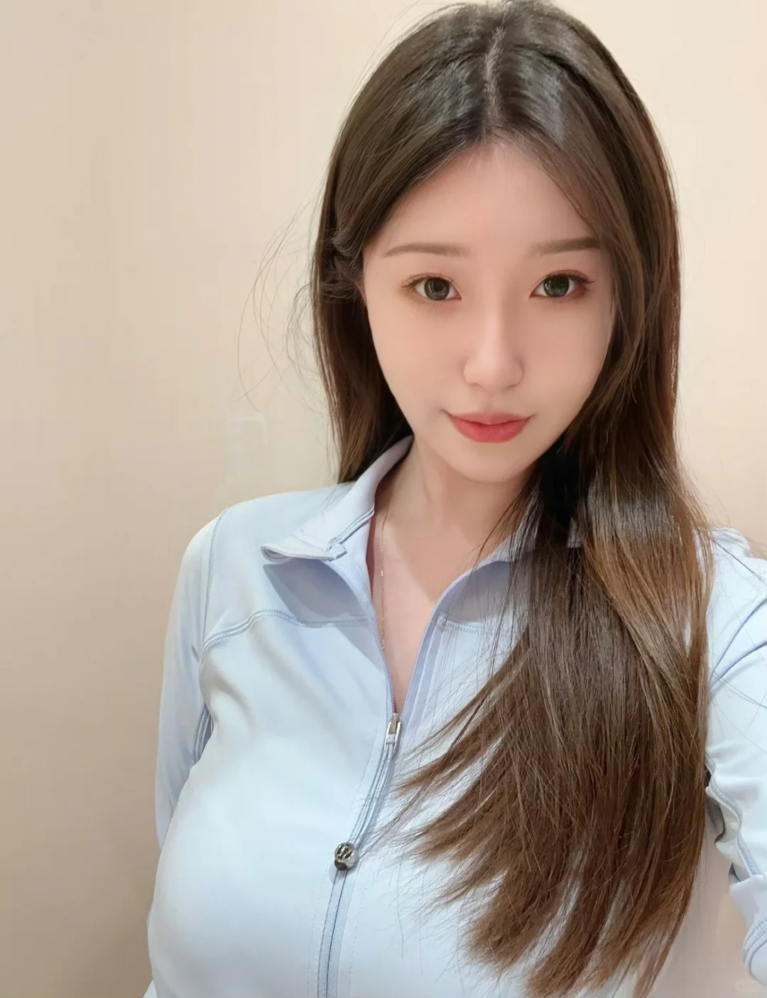 女大学生的自拍