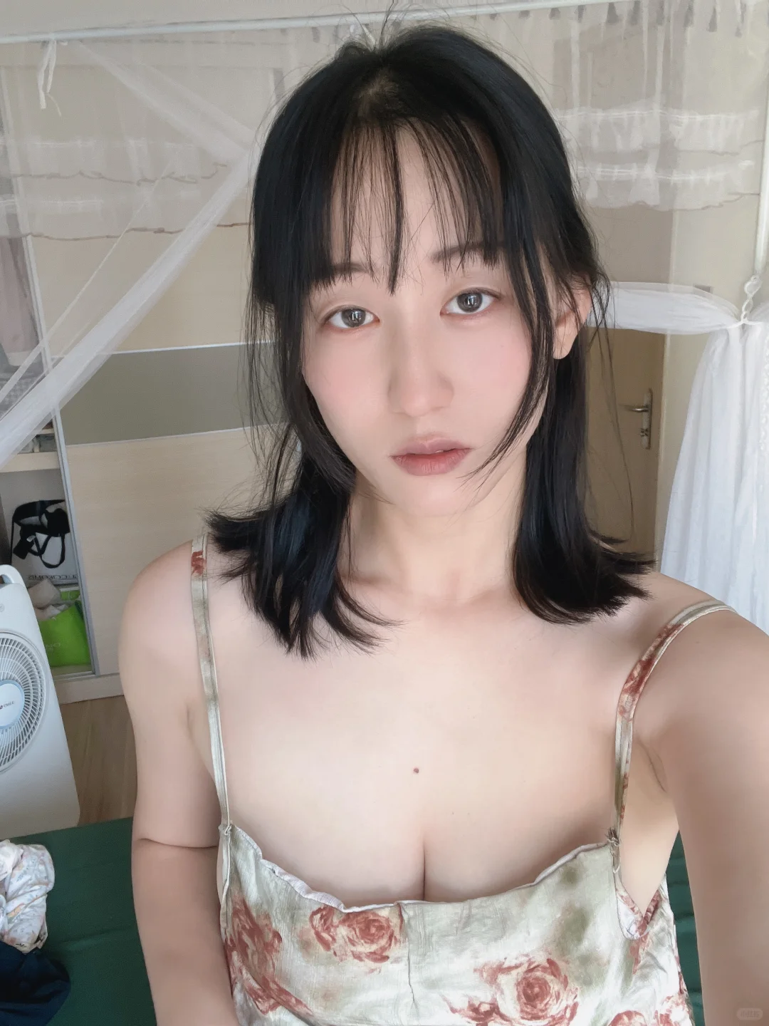不做擦边女