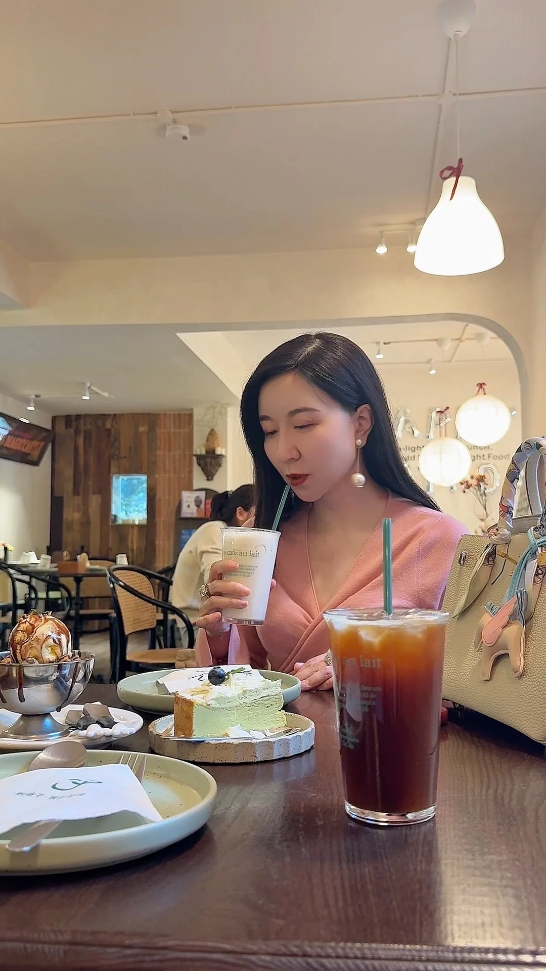 40 + 中年女性成长