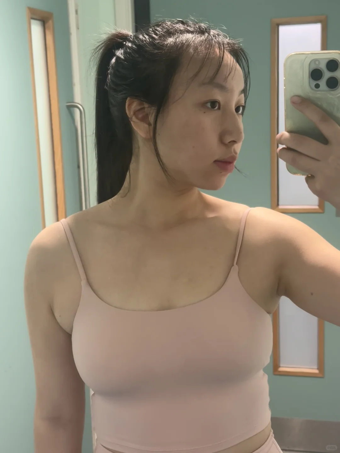 一想到出了健身房我长这样就想笑