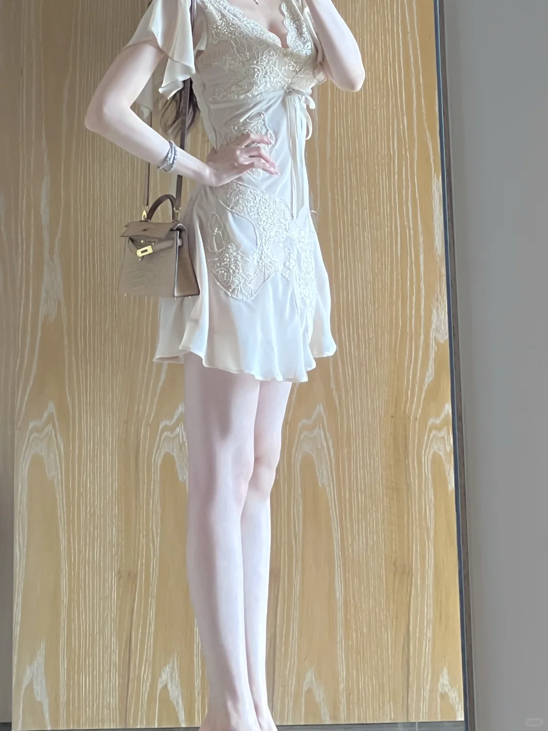 vintage仙女钉珠裙+miumiu浅金高跟
