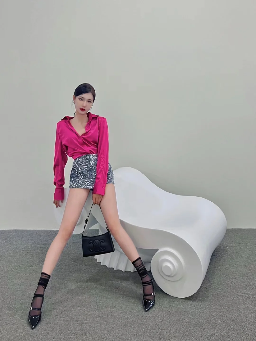 性感妩媚的御姐风美女模特!!!
