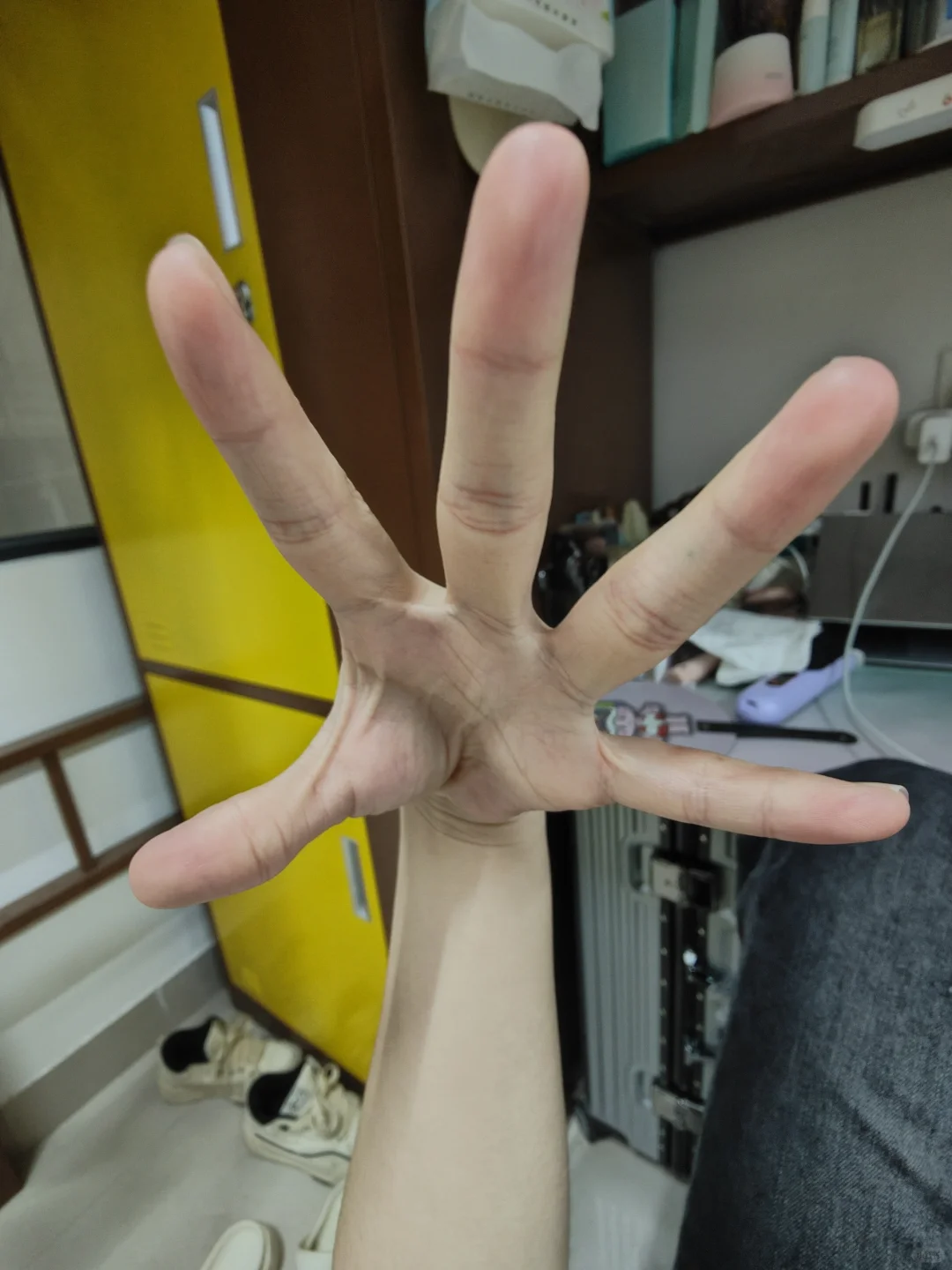 修长的手指