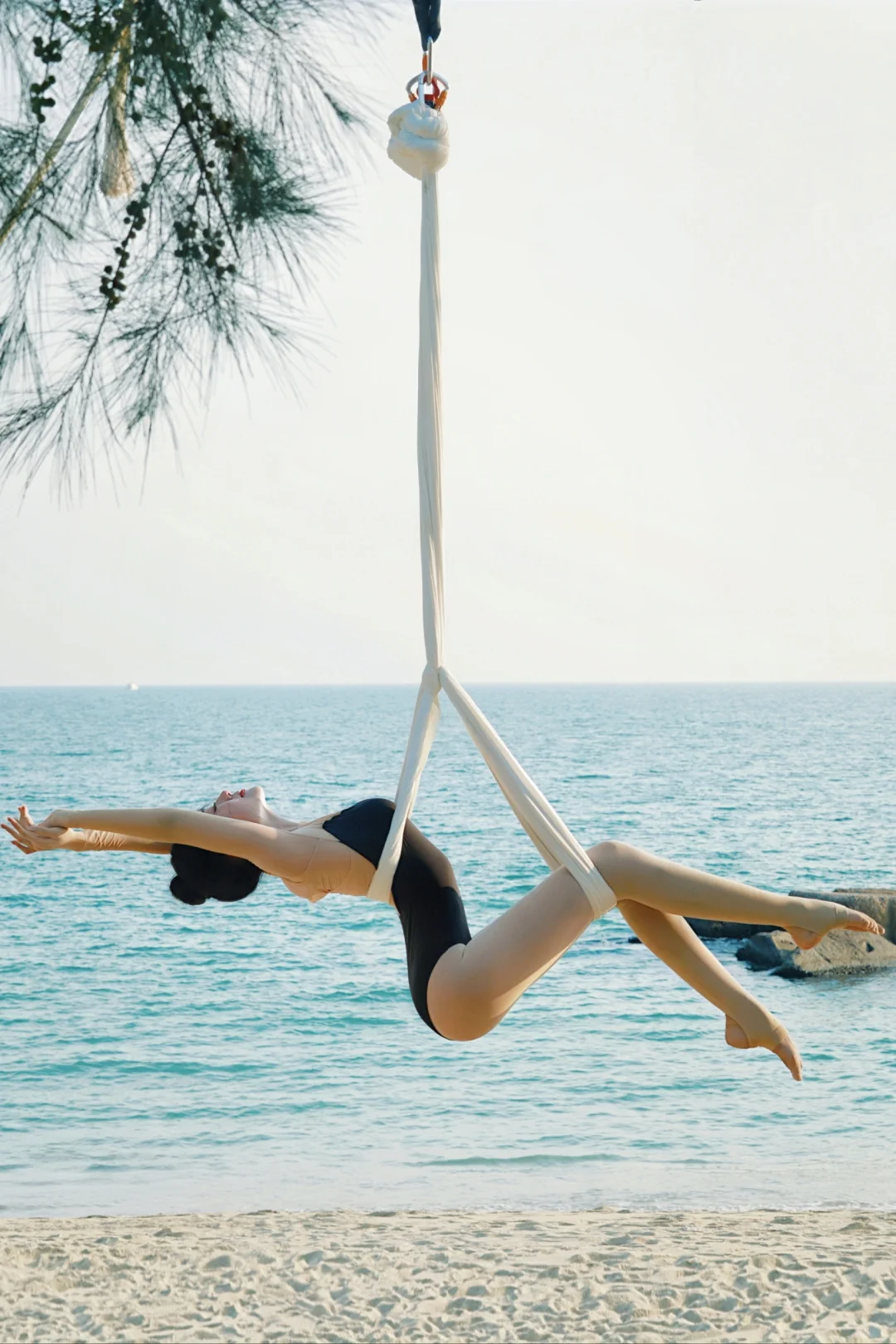 心有山海 静而不争 | ·Fly Yoga