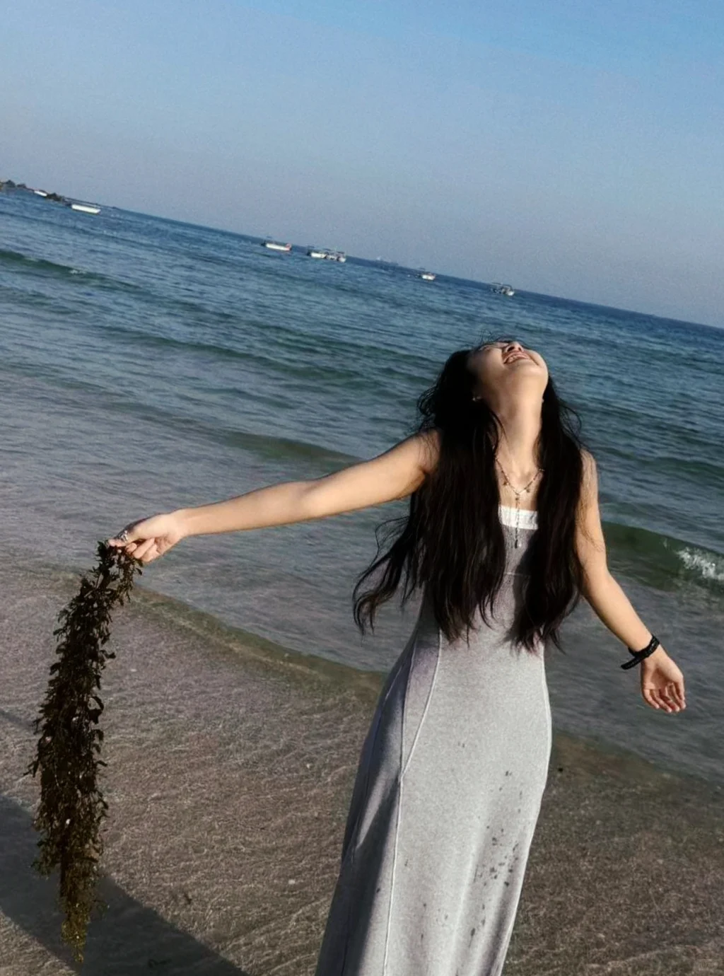 淡人穿搭下课后去海边牵着海草跳舞吧