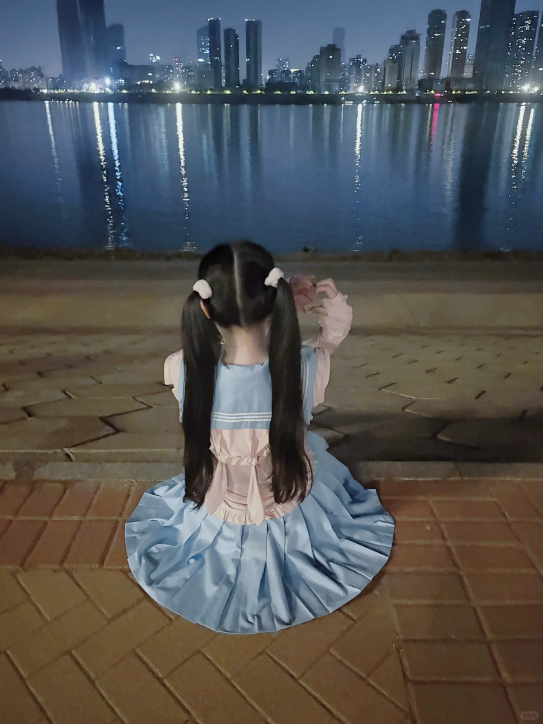 ៷>ᴗ<៷