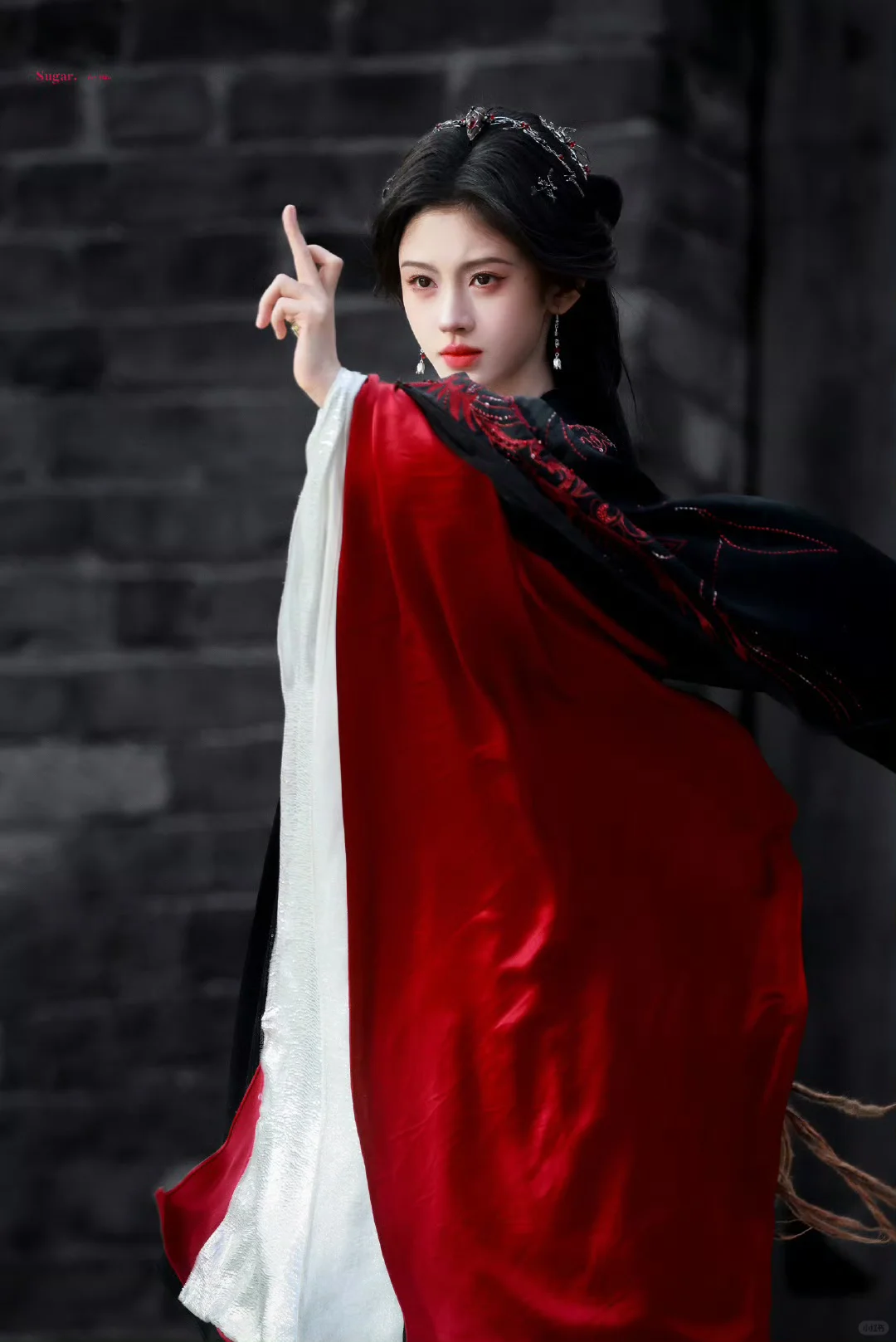 鞠婧祎｜露芜衣施法