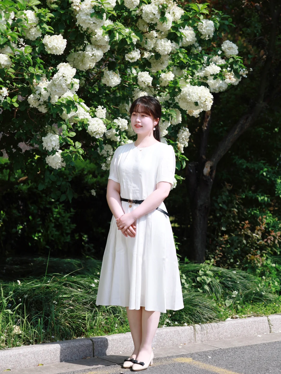 微胖穿搭 夏日淡雅白裙