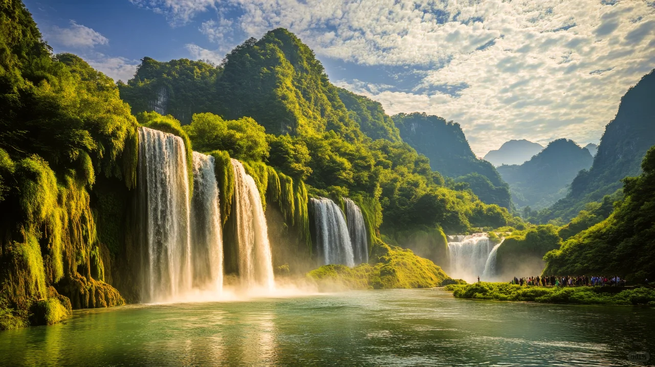 瀑景壮美壁纸｜16:9