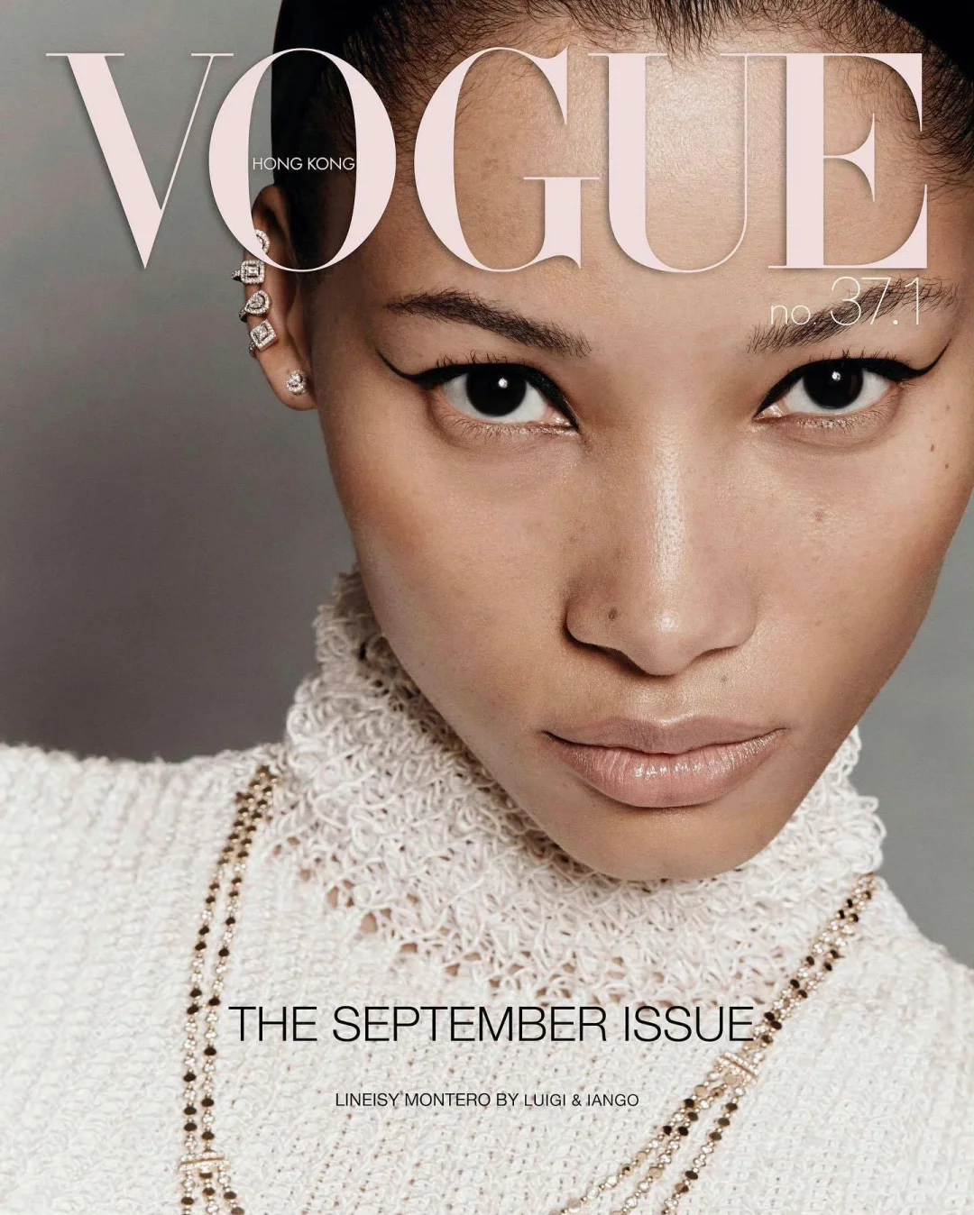 港版Vogue金九大片出炉，群模演绎黑白大片