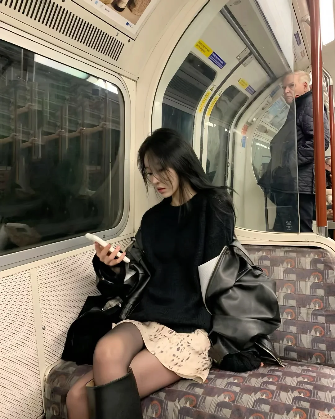夏天还是黑丝yyds～～