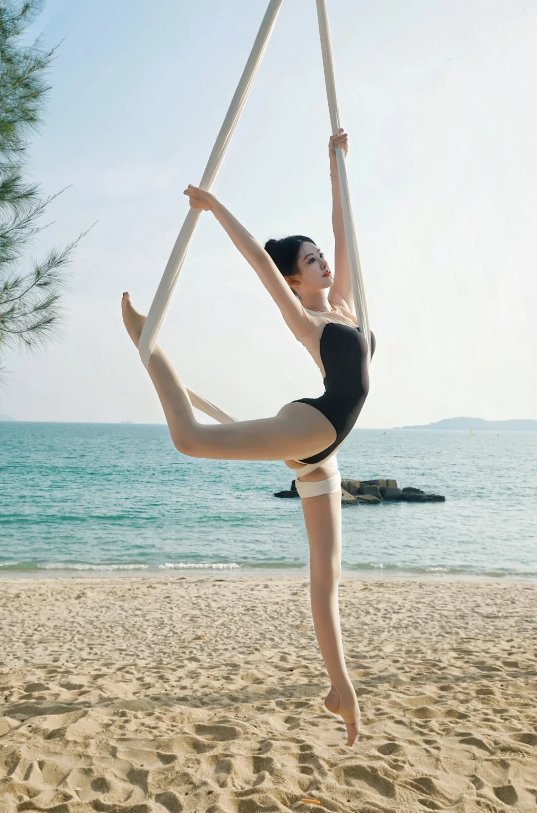心有山海 静而不争 | ·Fly Yoga