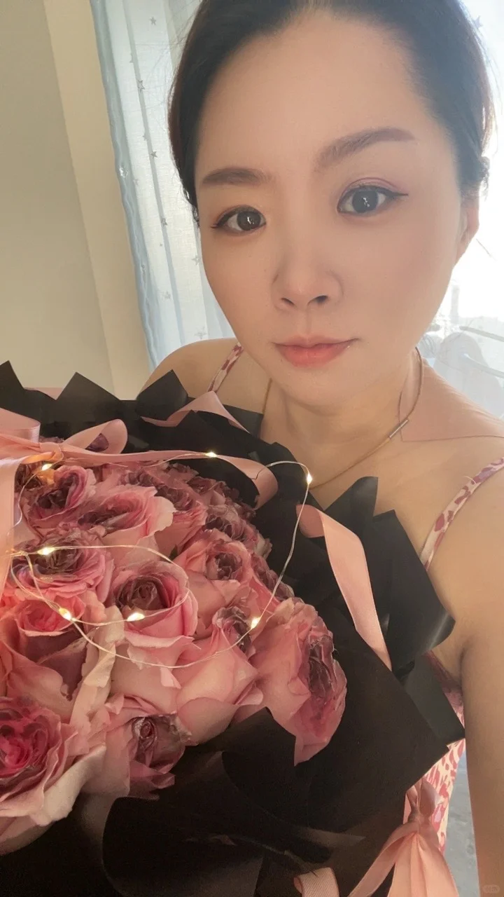 收到花花总是会开心的吧