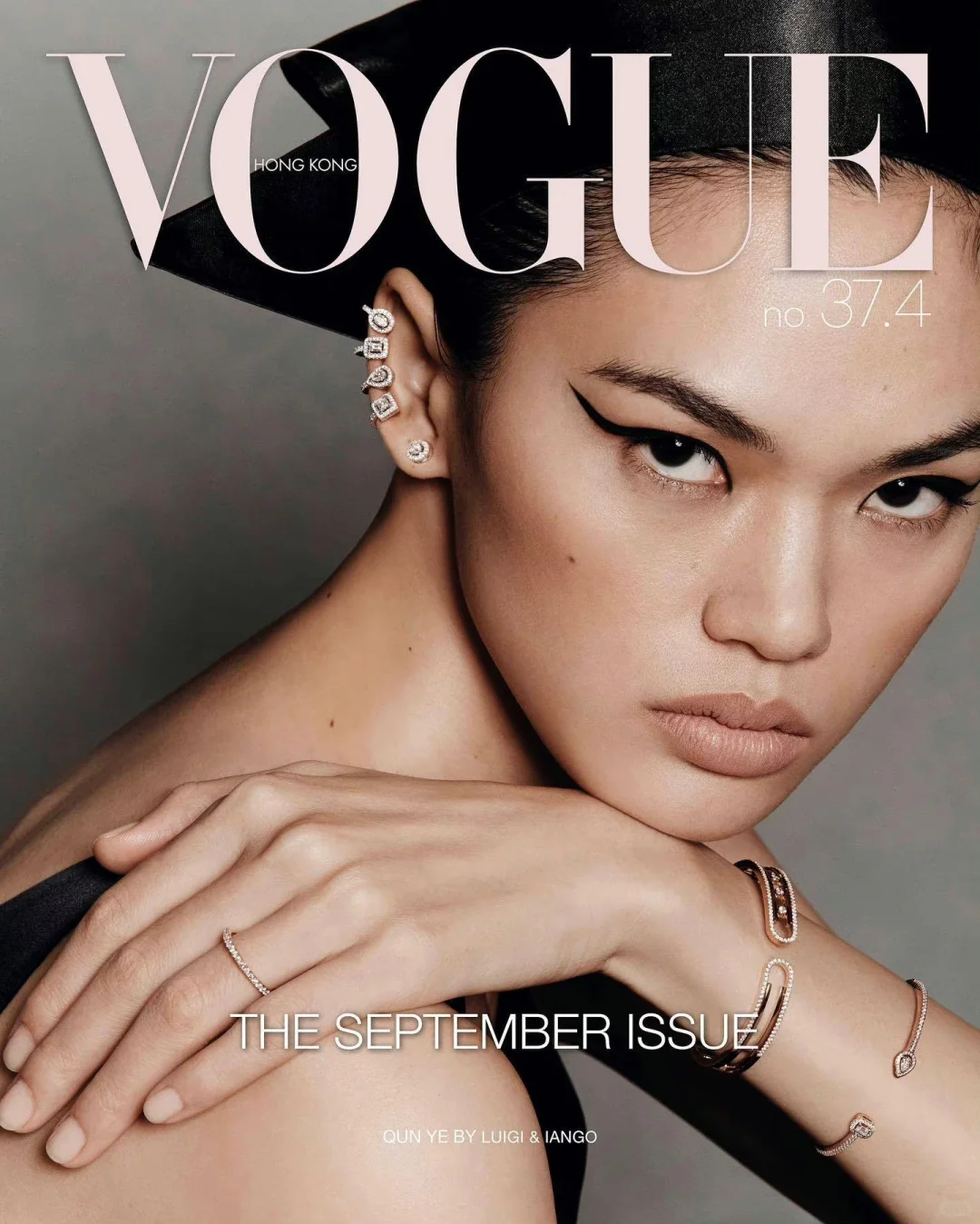 港版Vogue金九大片出炉，群模演绎黑白大片