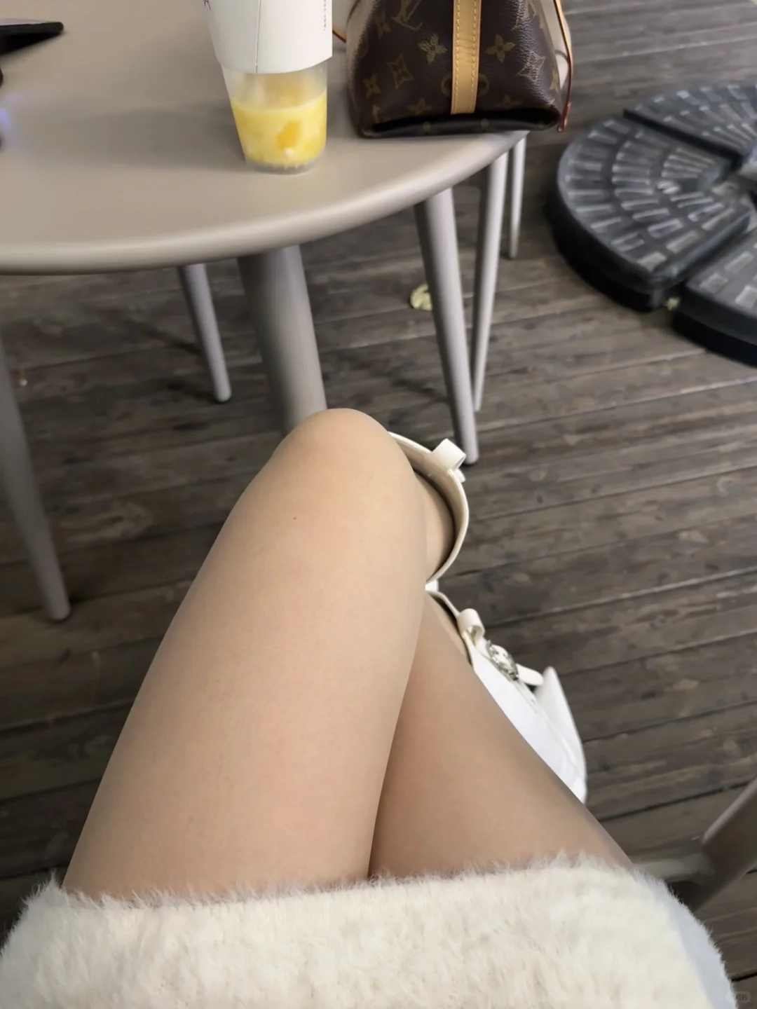 靠脸是妹妹 靠腿是姐姐