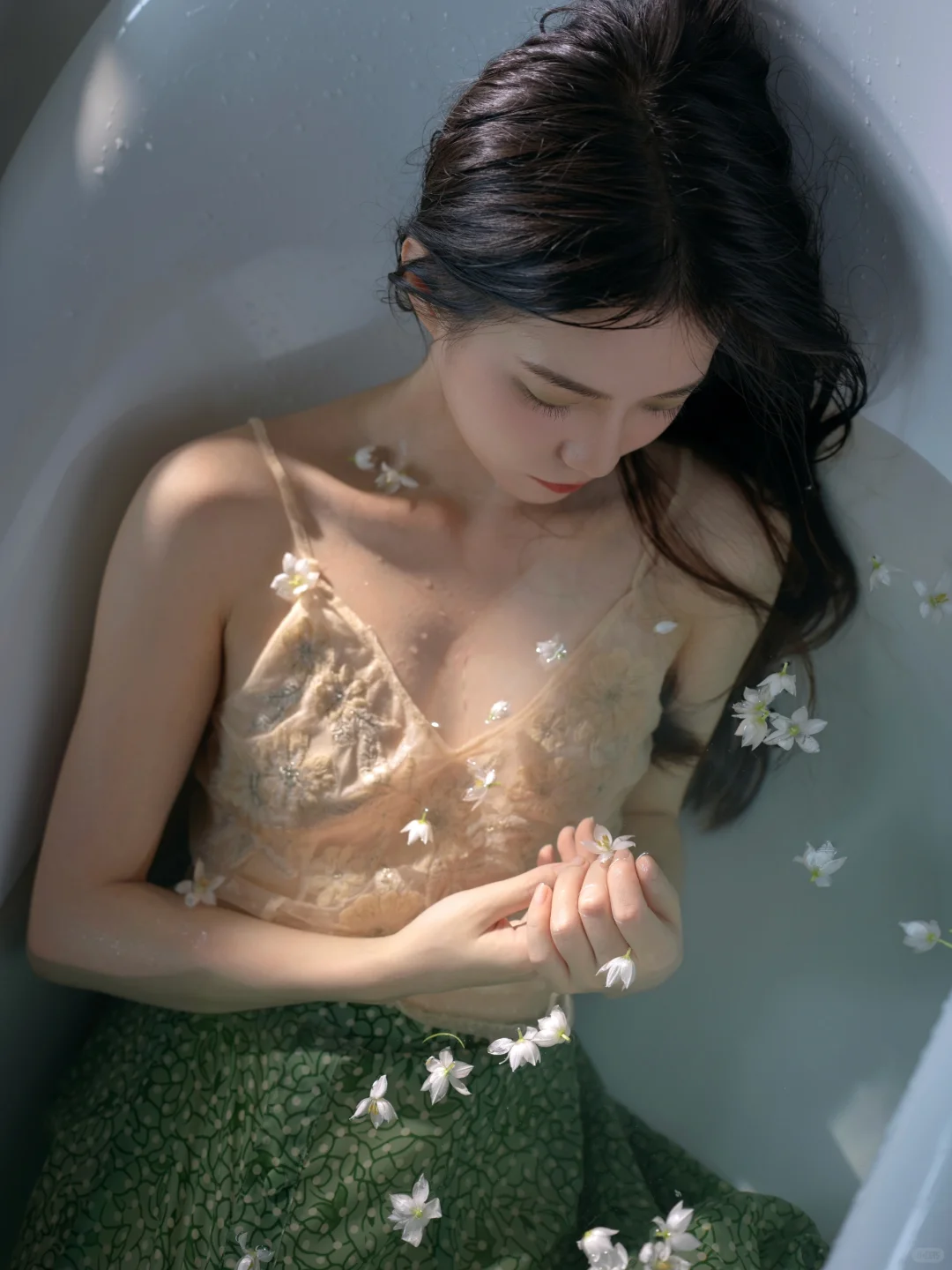 镜花水月，自在沉溺