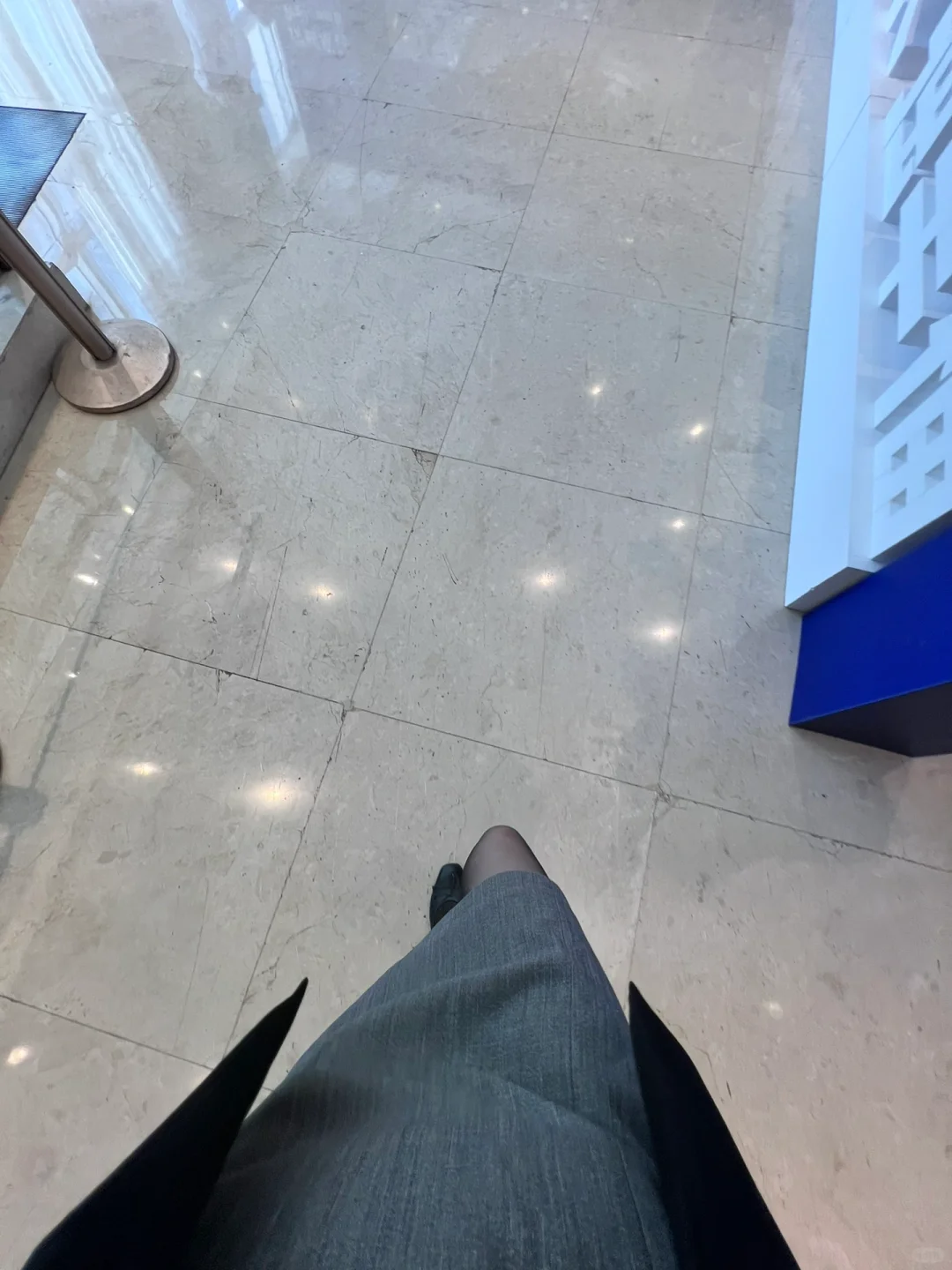 销售日常：职业装一天 今日会议在松江