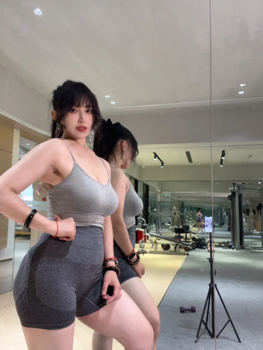 怎么样能多几个老婆喜欢