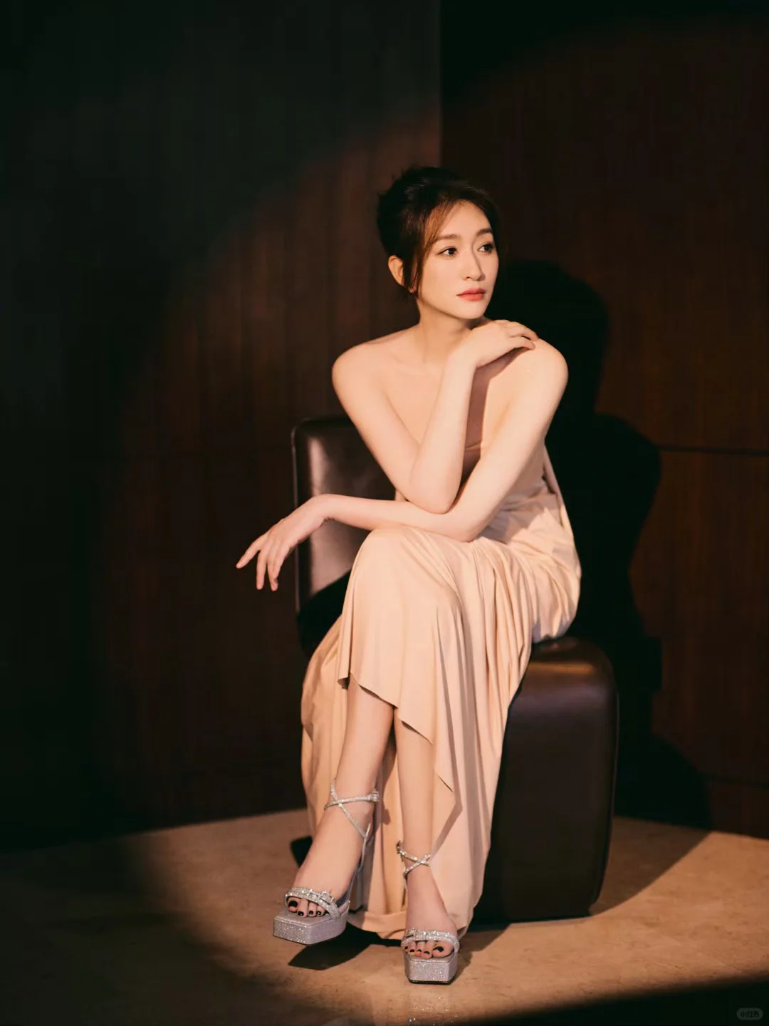 李小冉腿好细