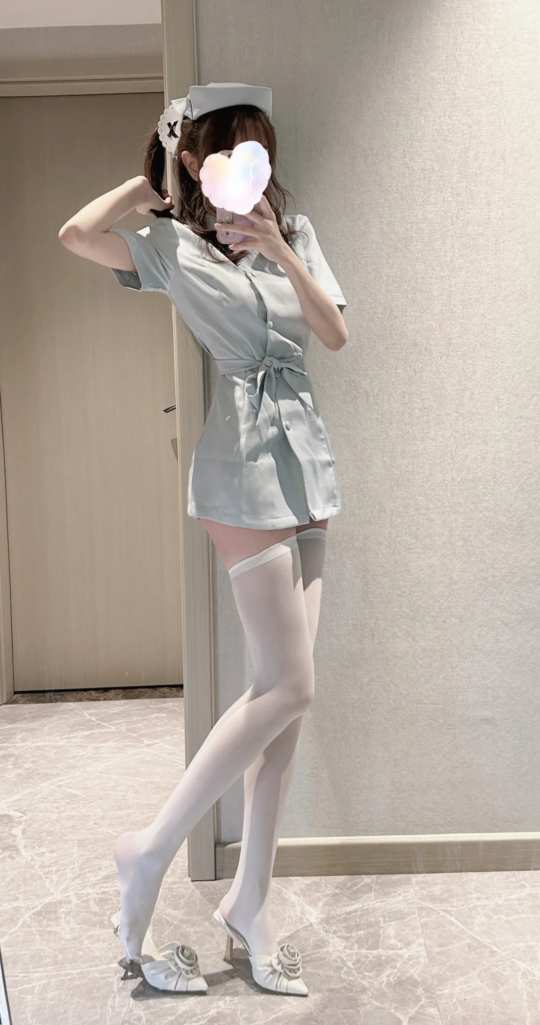 七了个三家护士服绝绝了