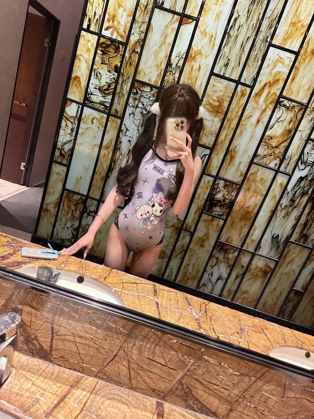 和闺蜜双子泳衣