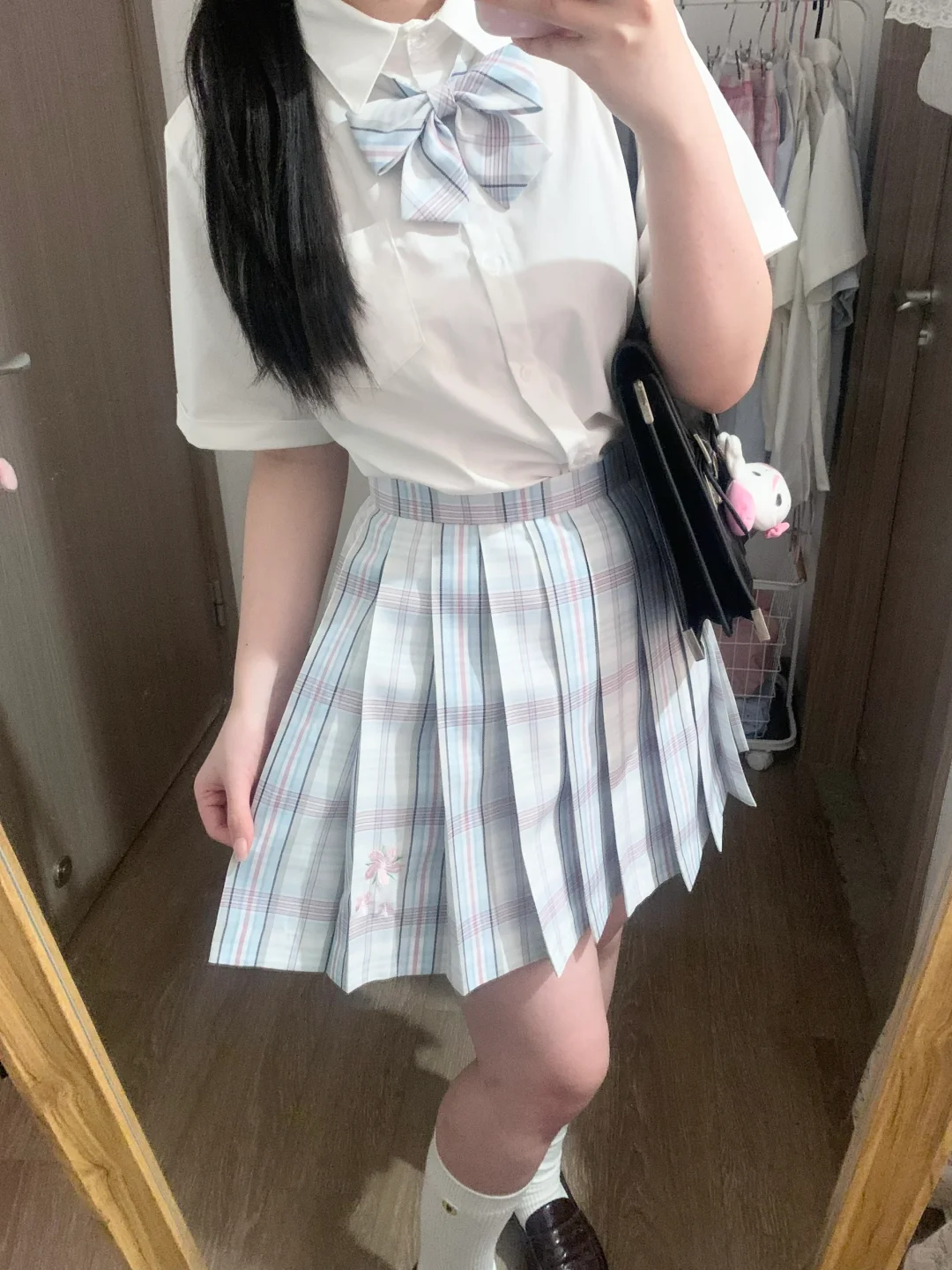 定啦！隐喻4月26号晚18:00开售