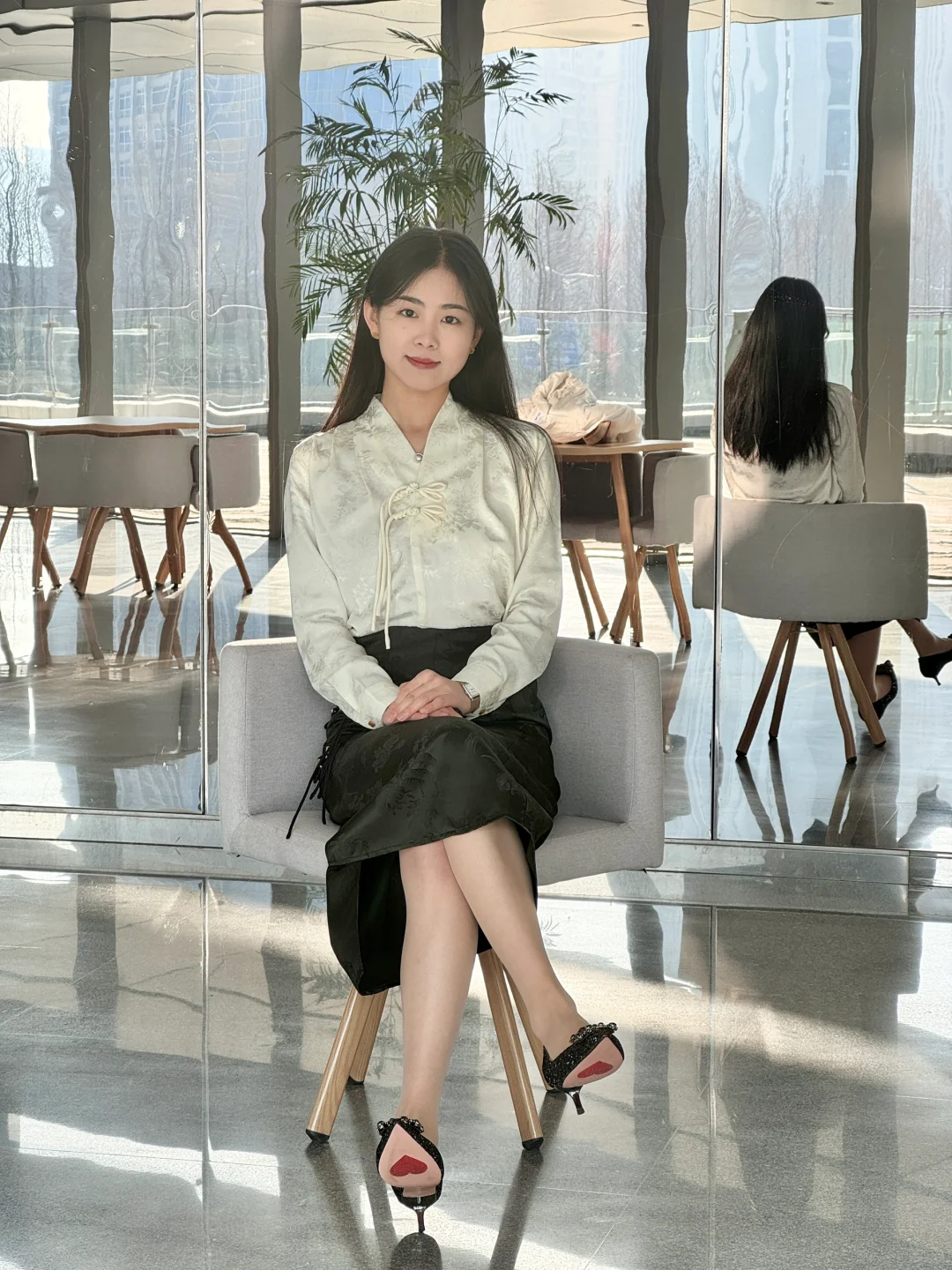 28岁老师，空腹挨饿3年，少女感是我应得的