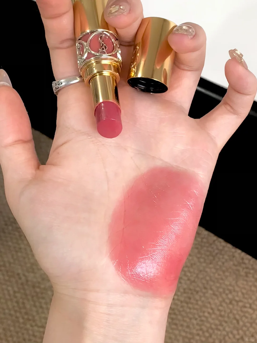 嫩死！有种姨妈规律的美！！