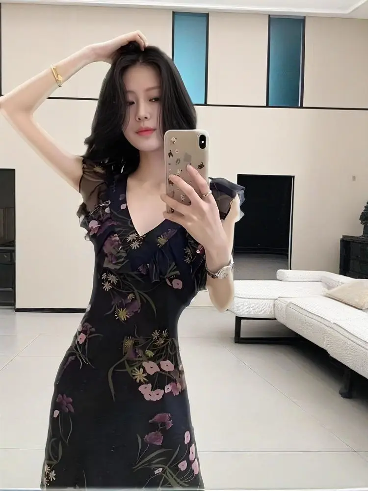 慵懒纯欲风！哥弟碎花裙随性又性感