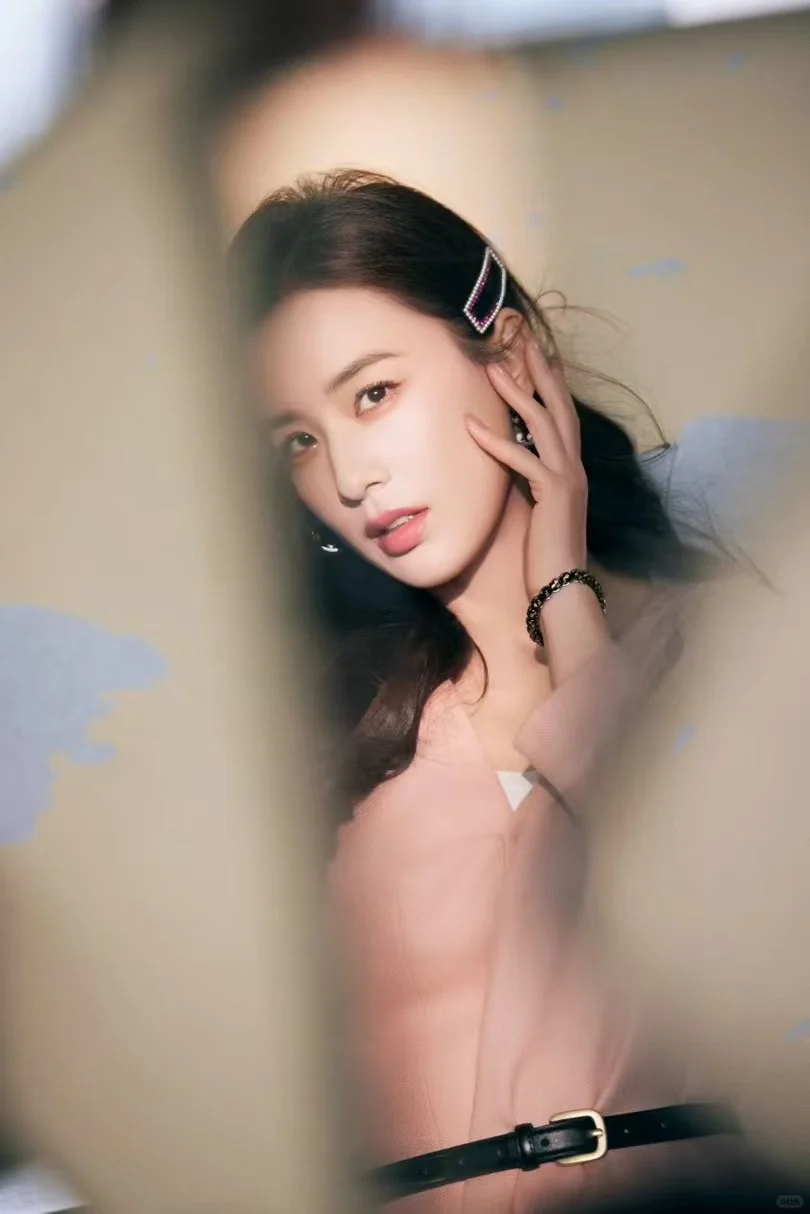 自信最美 黄圣依 女神穿搭 美出高级感