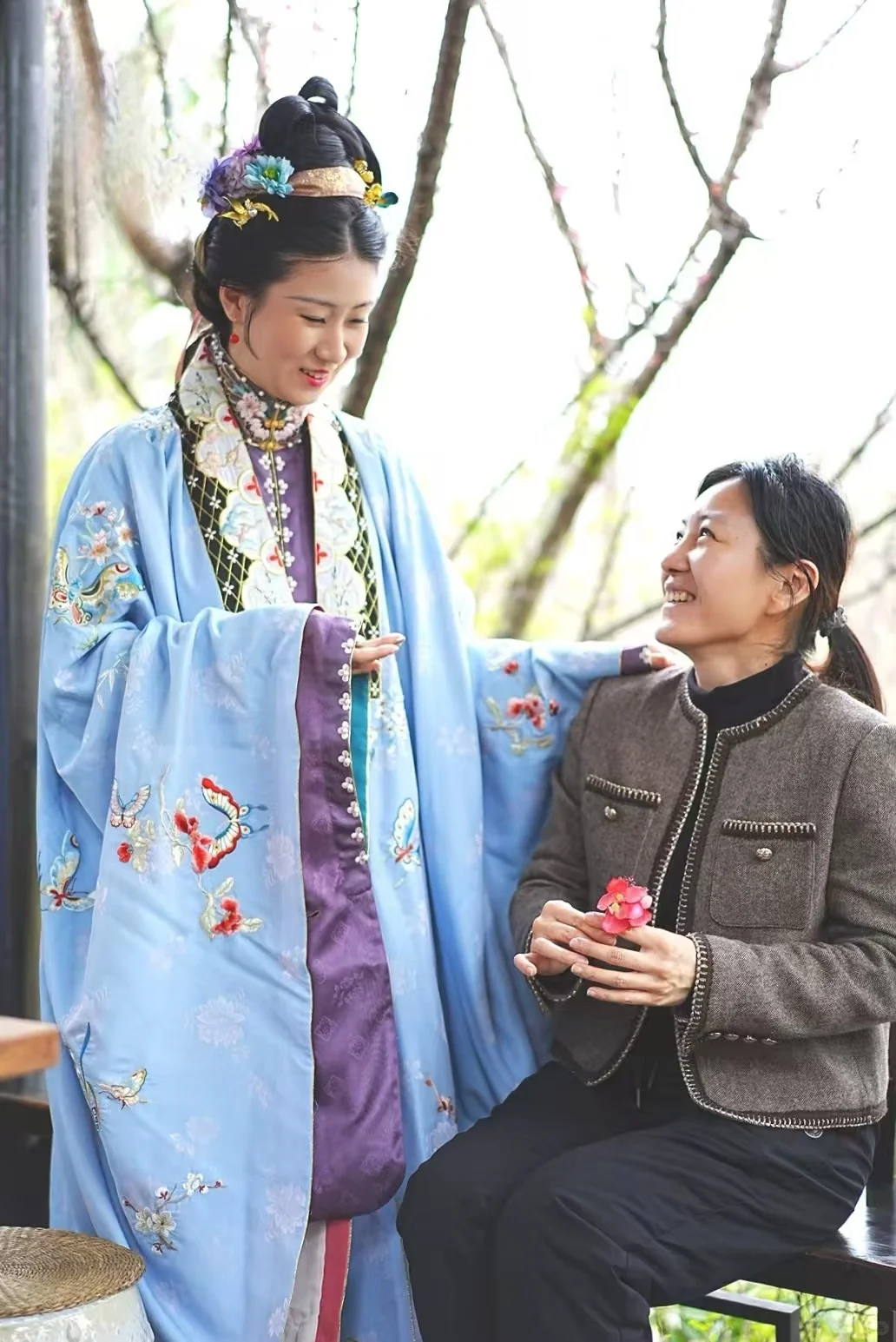 大明少女，行走的文化诗篇